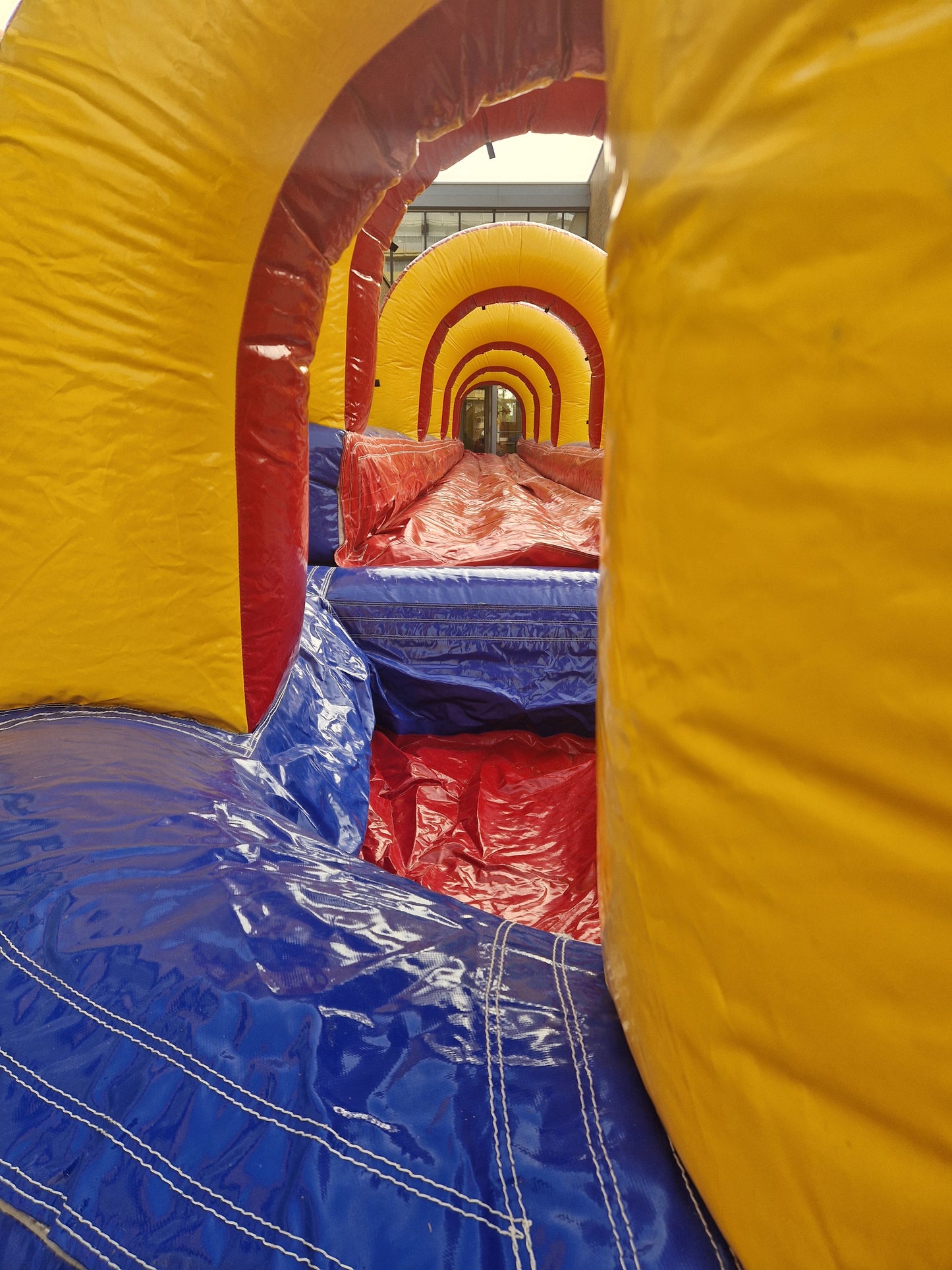 Buikschuifbaan SuperSplash 18m met plonsbad!